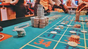 Pilihan permainan di platform memori88 termasuk slot, live casino, dan sportsbook